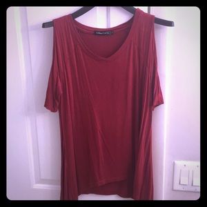 Urban CoCo wine red peep shoulder blouse